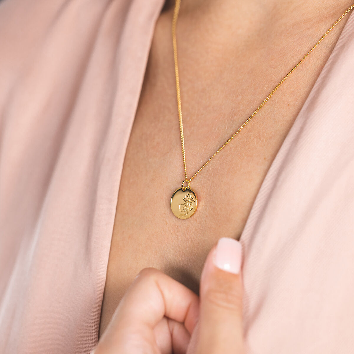 birthflower necklace gold wasserlilie