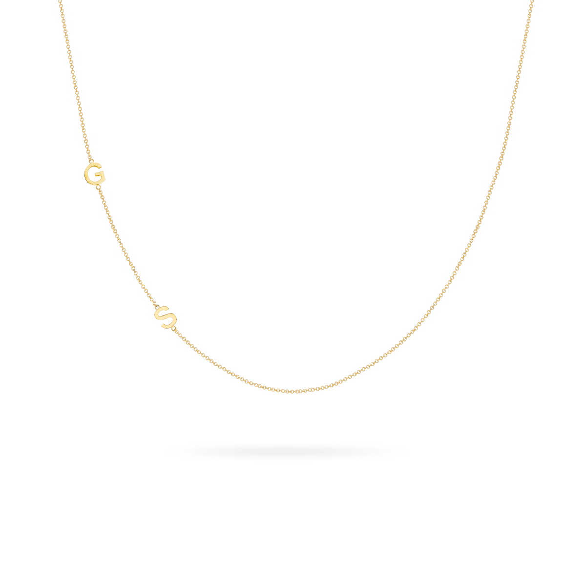 letter necklace goud