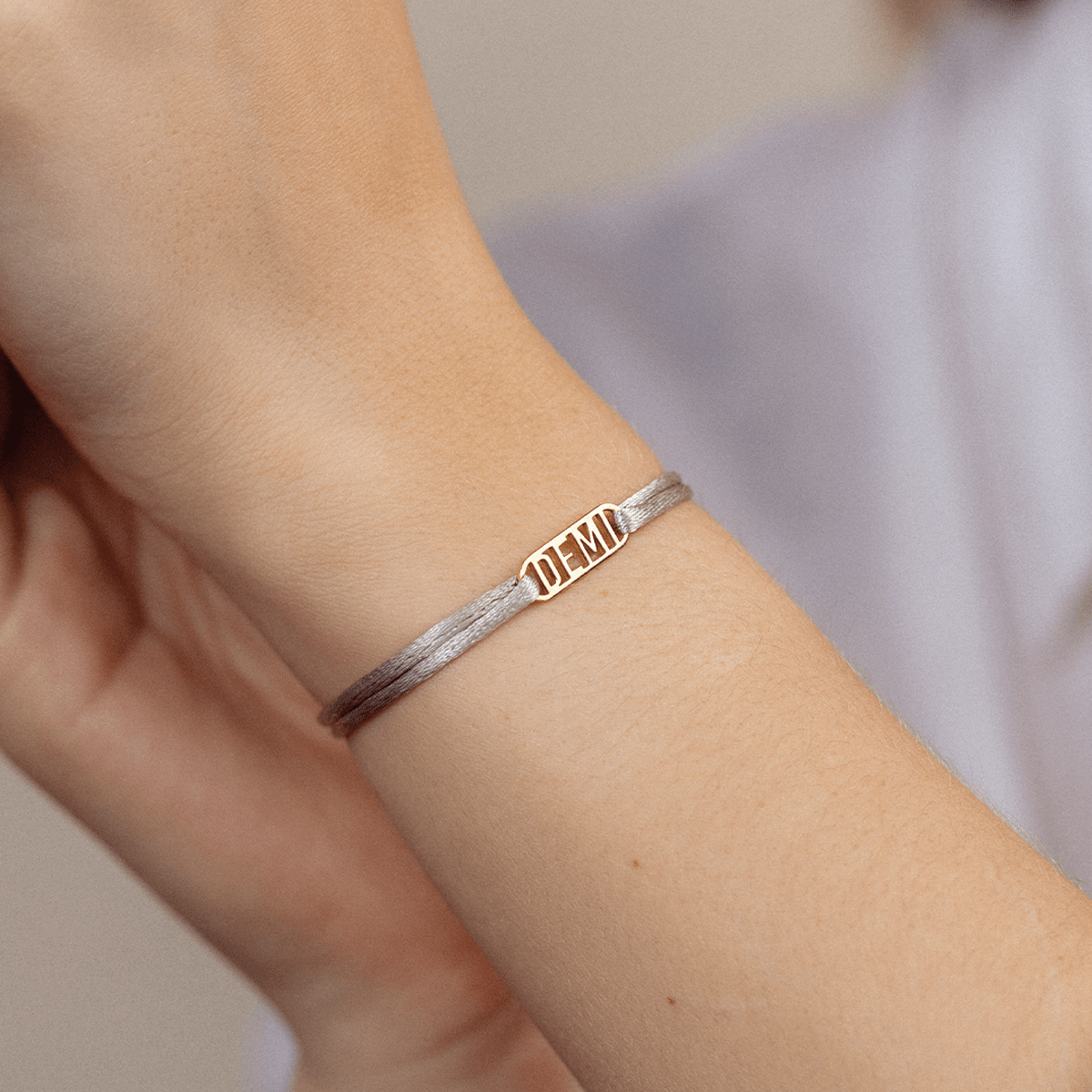 Nora Name Armband Deluxe