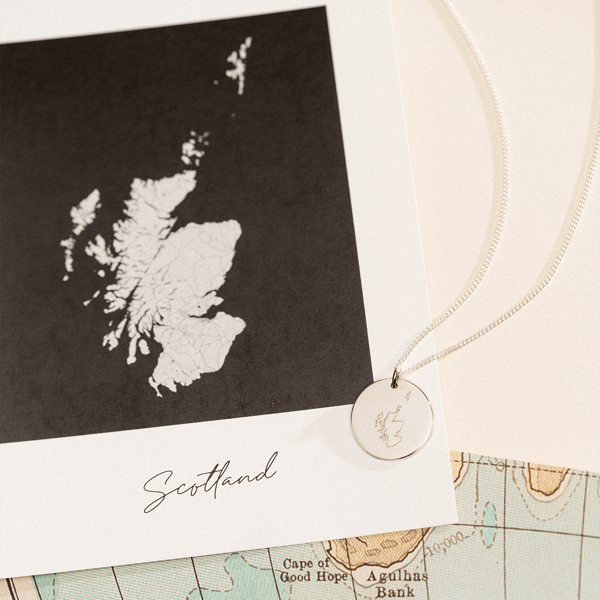 Ort Linie Münze Kette Gold