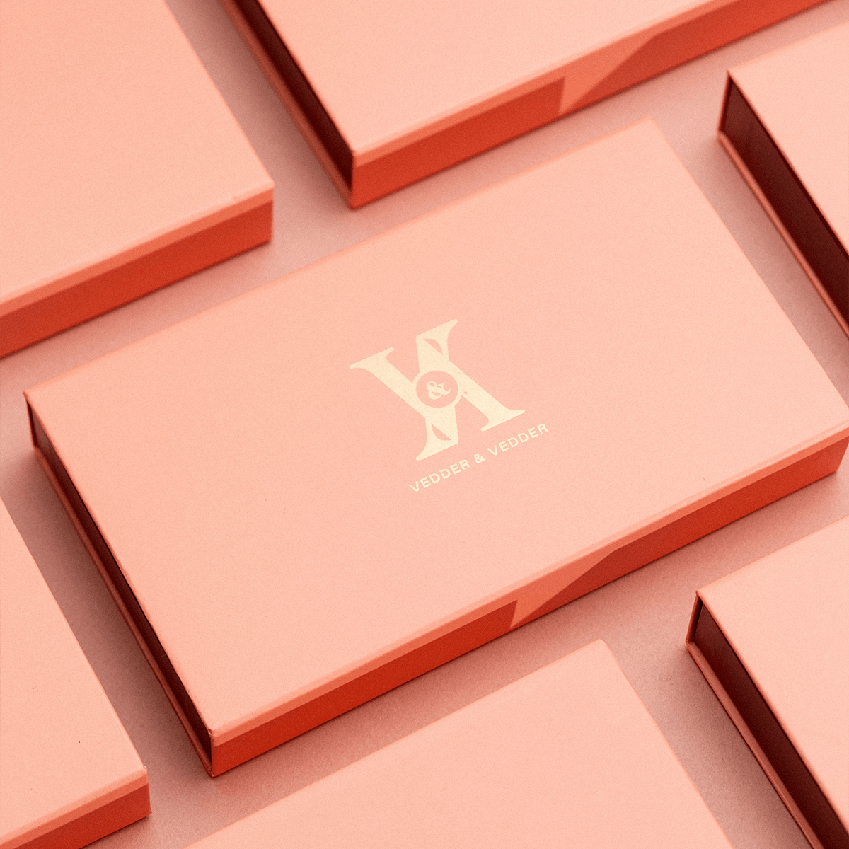 Pearl initial Heart Ohrringe