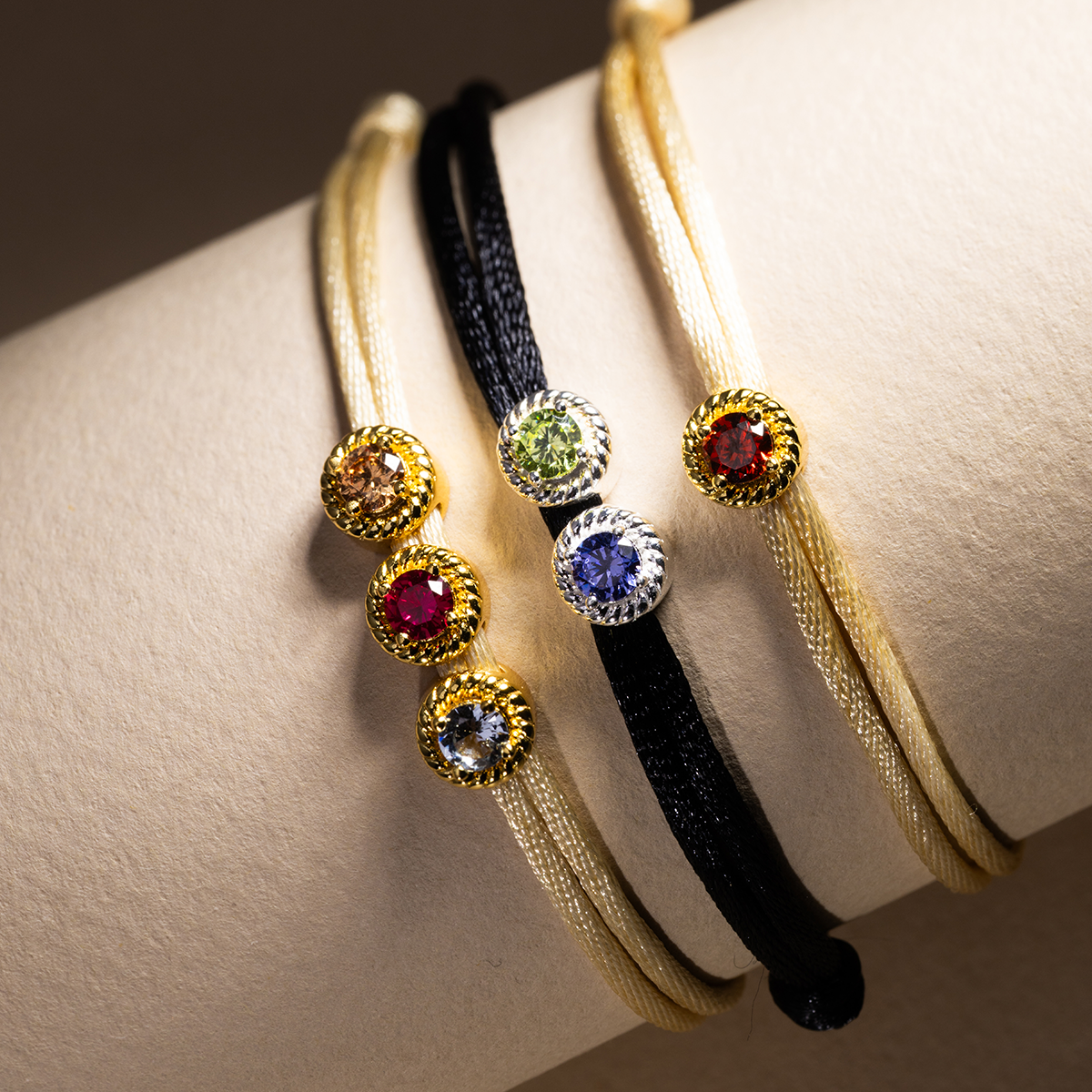 Twisted Geburtsstein Kordel armband