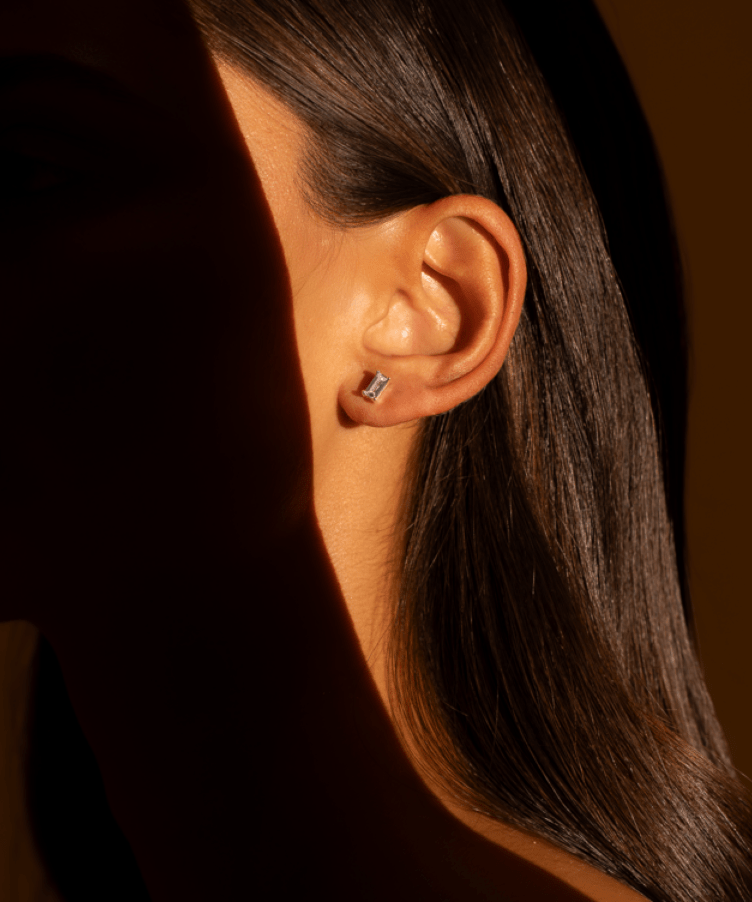 Classic Baguette studs