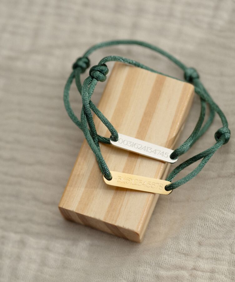 Mini Bobby Bar S.O.S. Bracelet