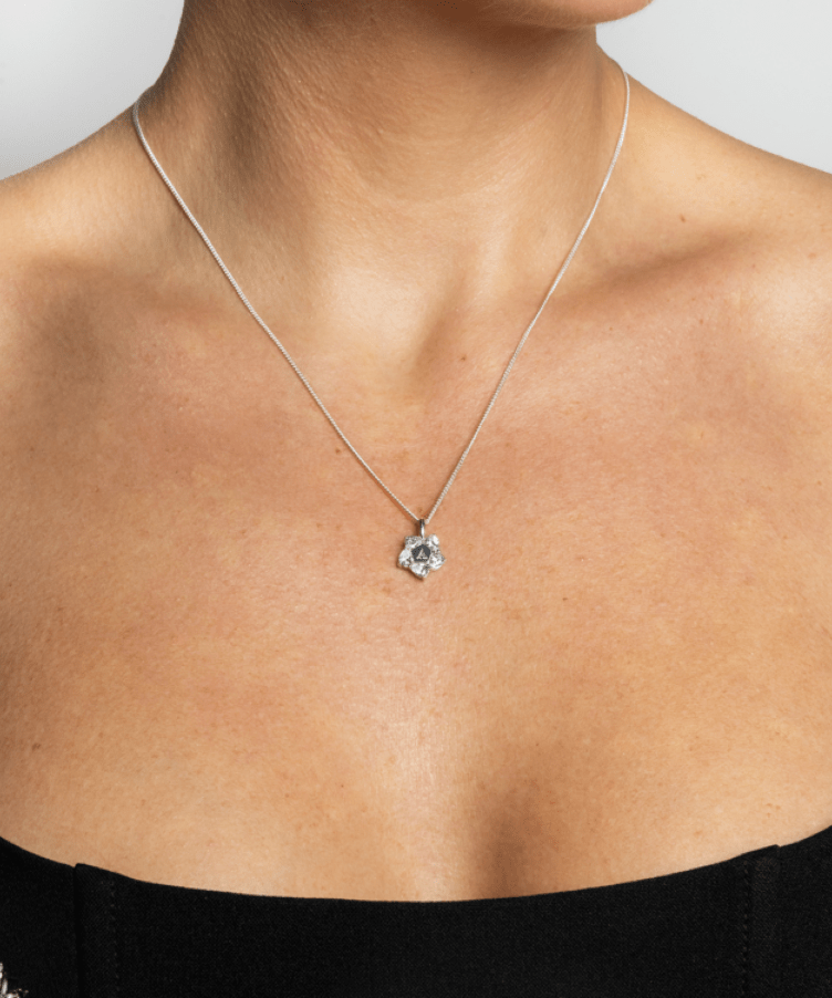 Dazzling Halo Initial Kette