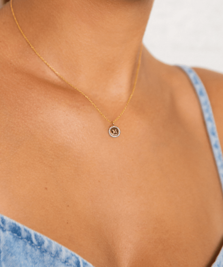 Tiny Pavé Initial Coin Kette